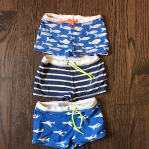 Mini Boden 4-5 swim shorts (3 pairs)